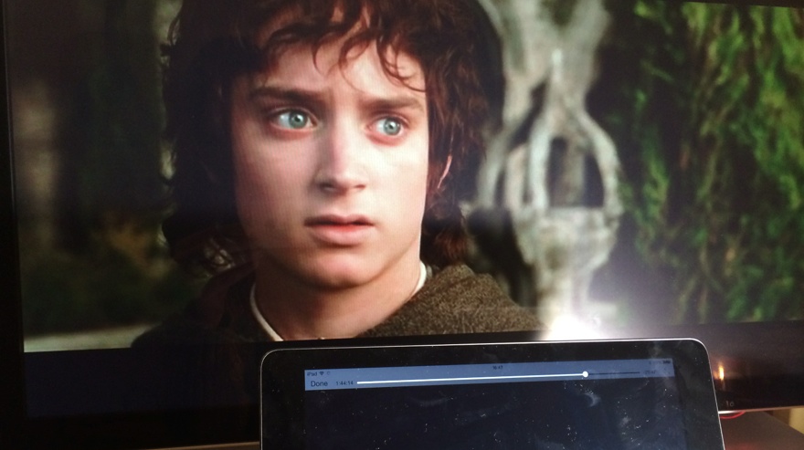 Full Screen iPad Air connected to HDMI Display