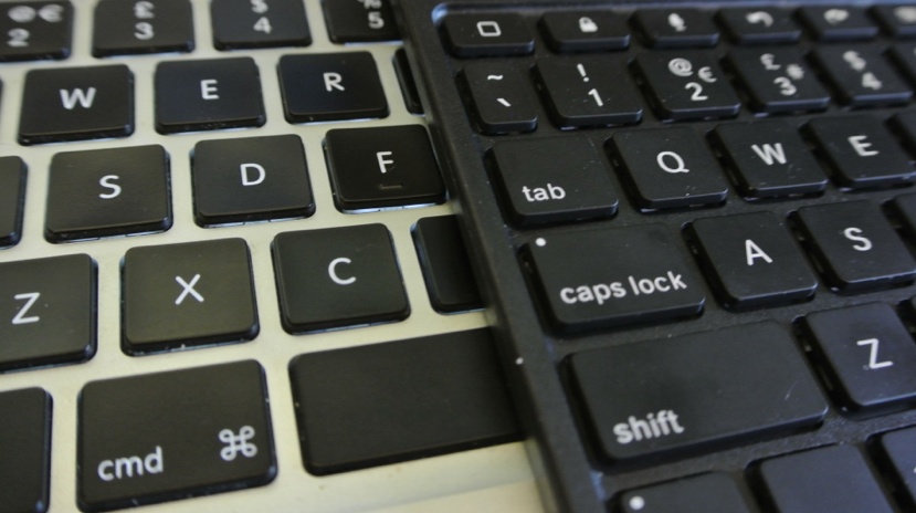 MacBook Air vs ZaggKeys Folio for iPad Air